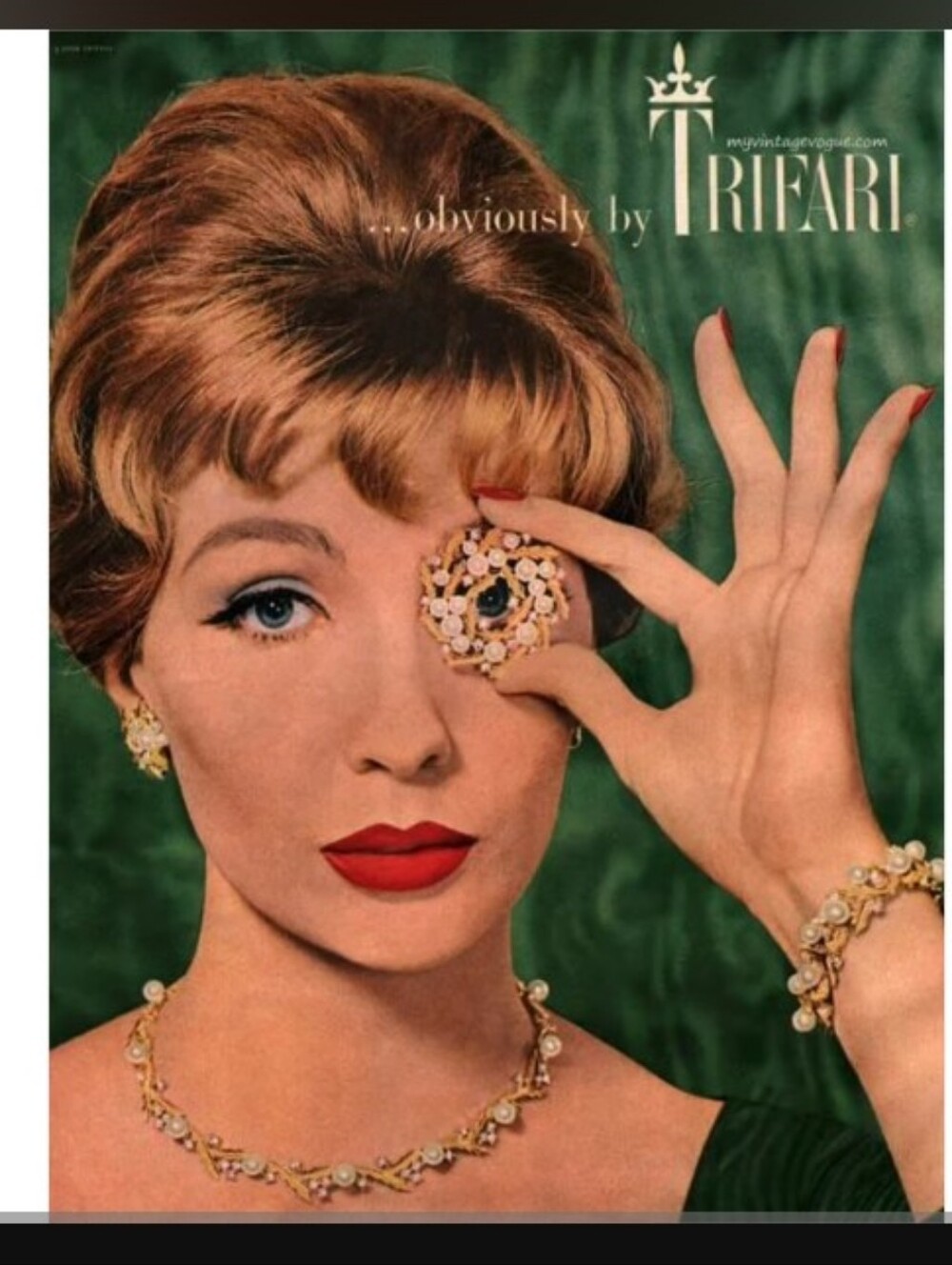 Vintage Trifari Pearl & Rhinestone Wreath Brooch -